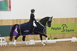 Sharon Lindop Riding Sandhaven, winners of the Petplan Equine Area Festival Final