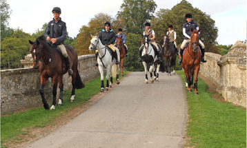 Caroline Snow, Lucy Higginson, Isabella von Mesterhazy, William Fox-Pitt and Hellen McGoey